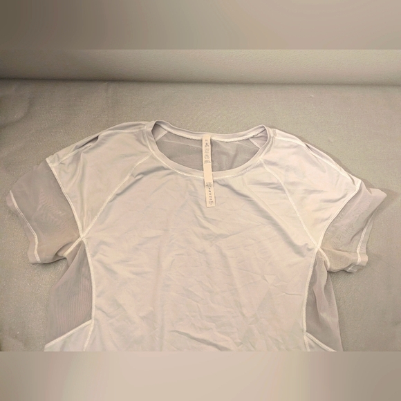 Lululemon White/Gray Workout Top with Mesh Paneling Size 10 - Picture 4 of 8